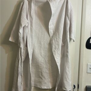 SOAS White Textured Robe. Waffle knit spa robe